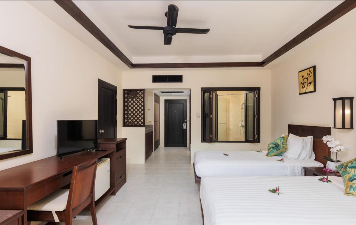 Nang Thong Bay Resort Khao Lak Exterior photo