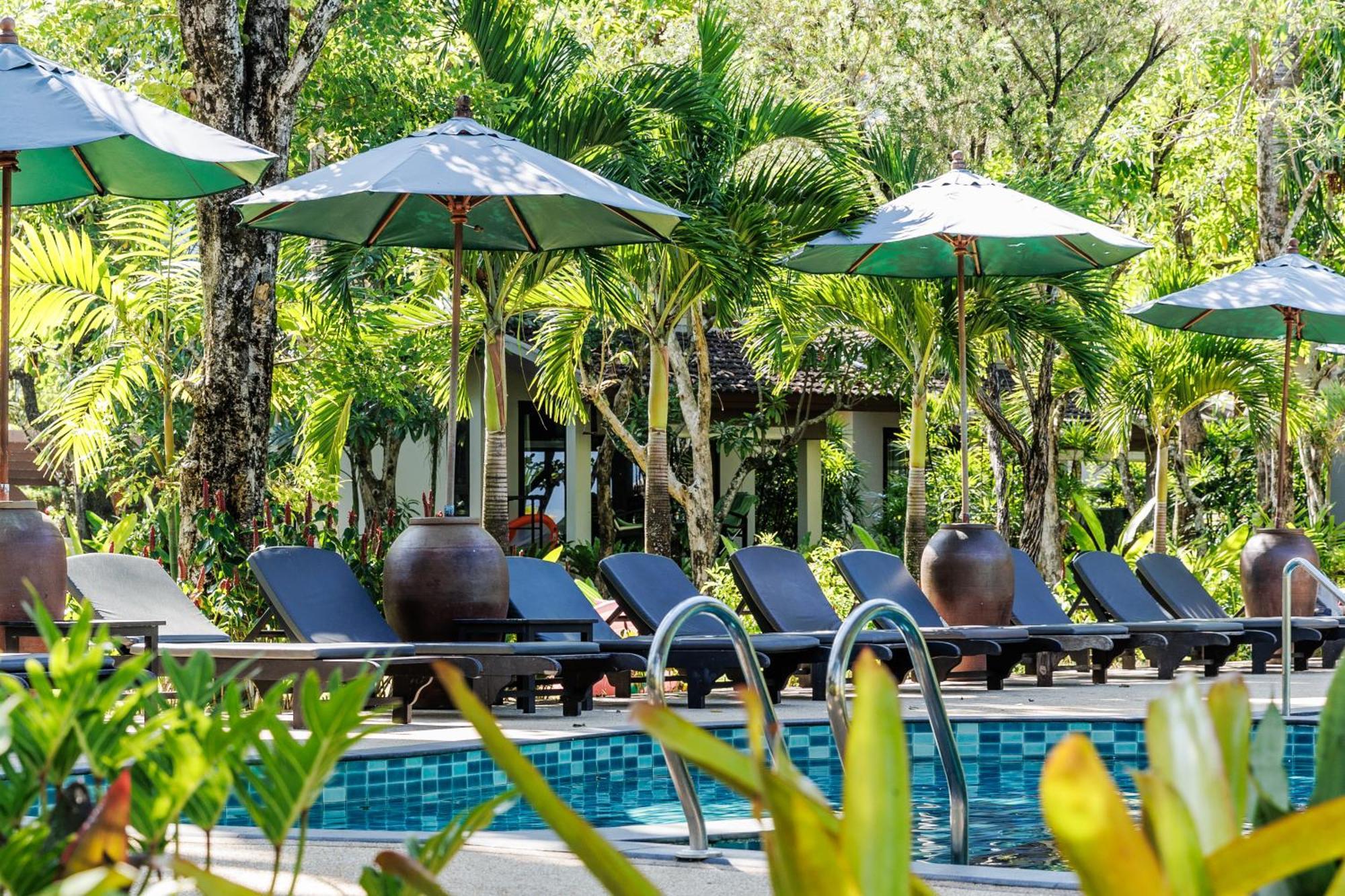 Nang Thong Bay Resort Khao Lak Exterior photo
