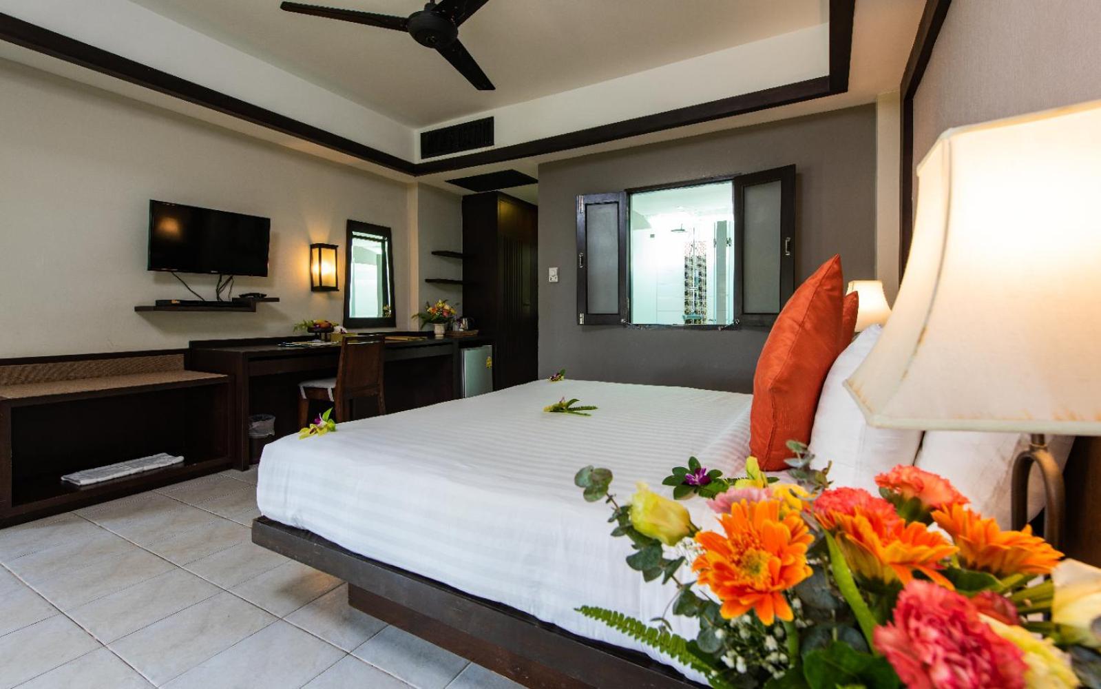 Nang Thong Bay Resort Khao Lak Exterior photo