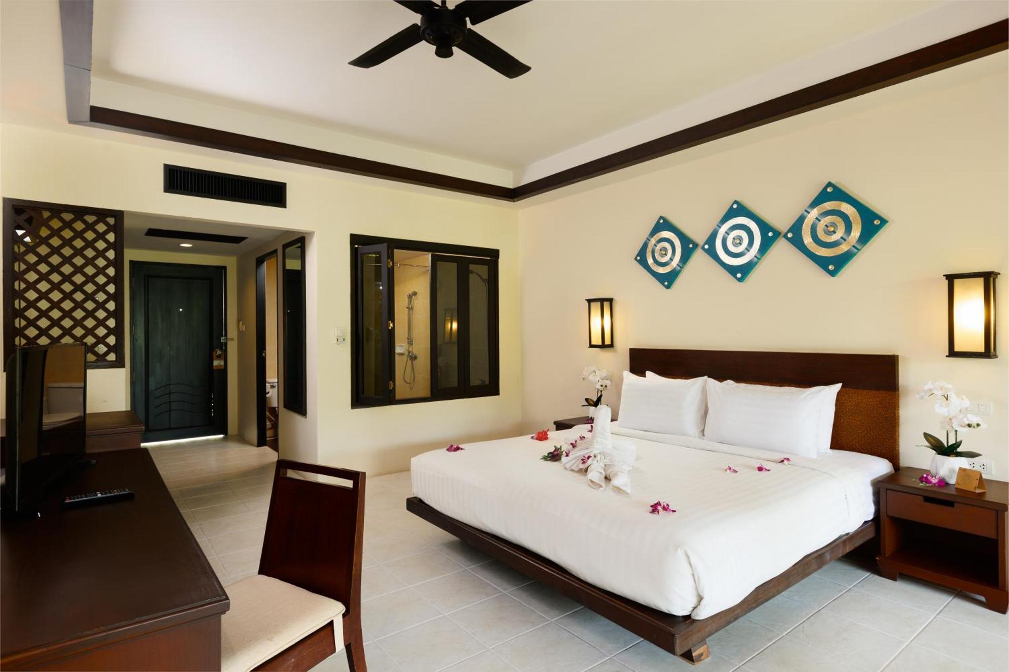 Nang Thong Bay Resort Khao Lak Exterior photo